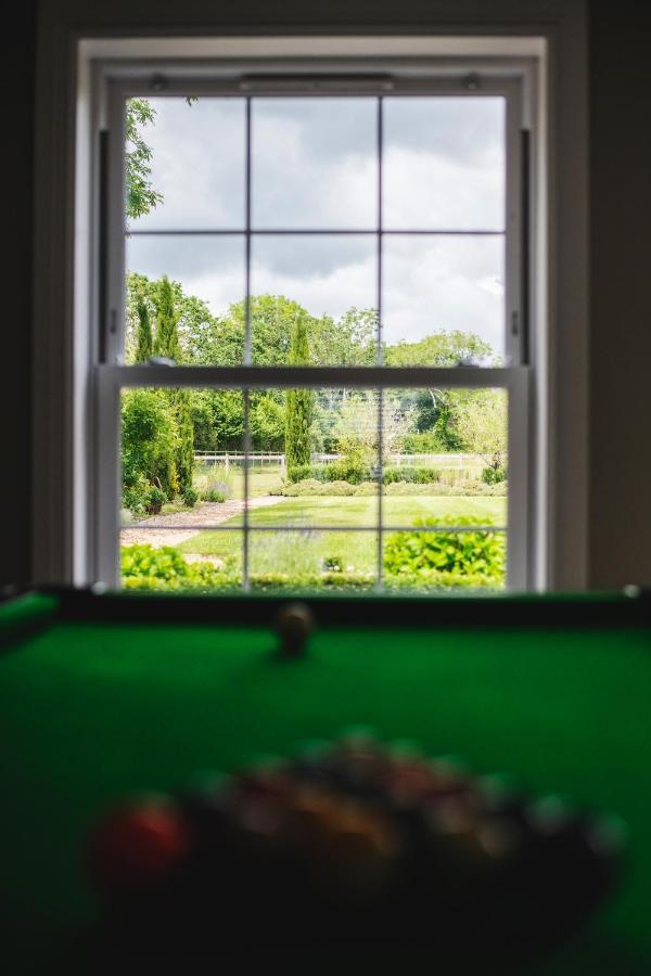 Large Country House - Hot Tub - Pool Table - Bbq - 5 Bedrooms - Log Burner Three Legged Cross Eksteriør bilde