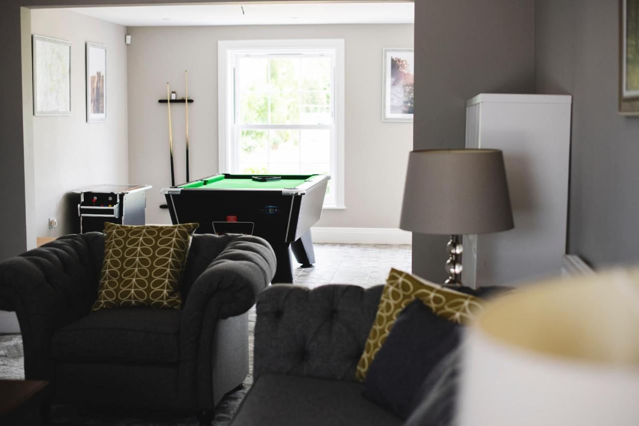 Large Country House - Hot Tub - Pool Table - Bbq - 5 Bedrooms - Log Burner Three Legged Cross Eksteriør bilde