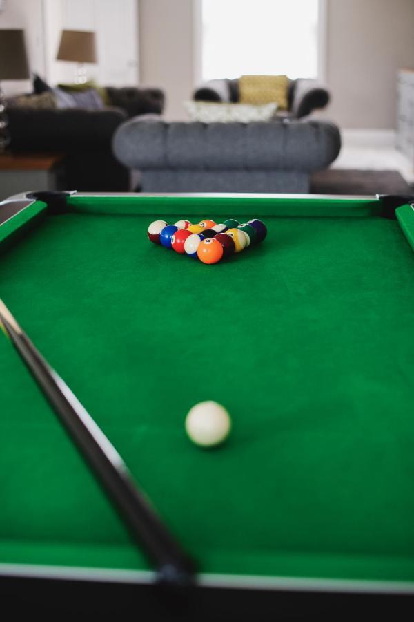 Large Country House - Hot Tub - Pool Table - Bbq - 5 Bedrooms - Log Burner Three Legged Cross Eksteriør bilde