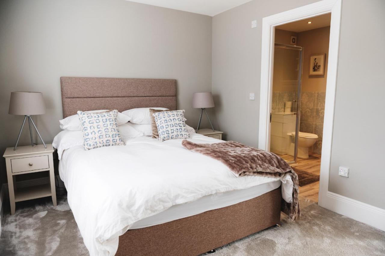 Large Country House - Hot Tub - Pool Table - Bbq - 5 Bedrooms - Log Burner Three Legged Cross Eksteriør bilde