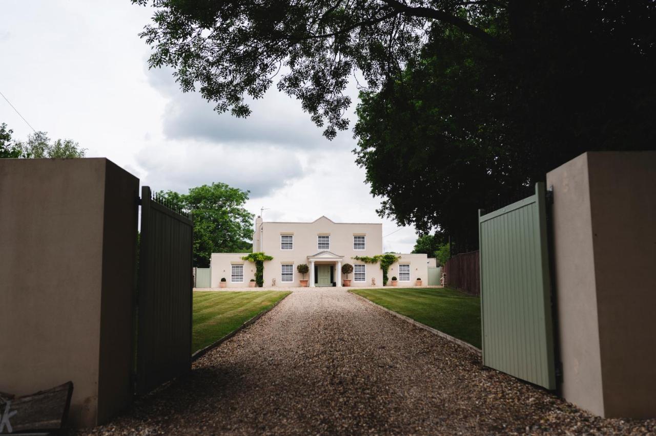 Large Country House - Hot Tub - Pool Table - Bbq - 5 Bedrooms - Log Burner Three Legged Cross Eksteriør bilde