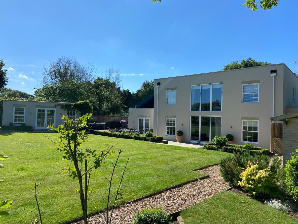 Large Country House - Hot Tub - Pool Table - Bbq - 5 Bedrooms - Log Burner Three Legged Cross Eksteriør bilde